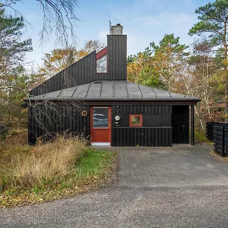 2 Bedroom Amazing In Feriehus Grenå