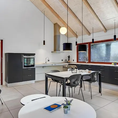 Σπίτι διακοπών 2 Bedroom Amazing In